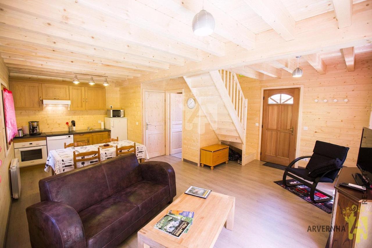 Chalet Des Noisettes Murol Zewnętrze zdjęcie