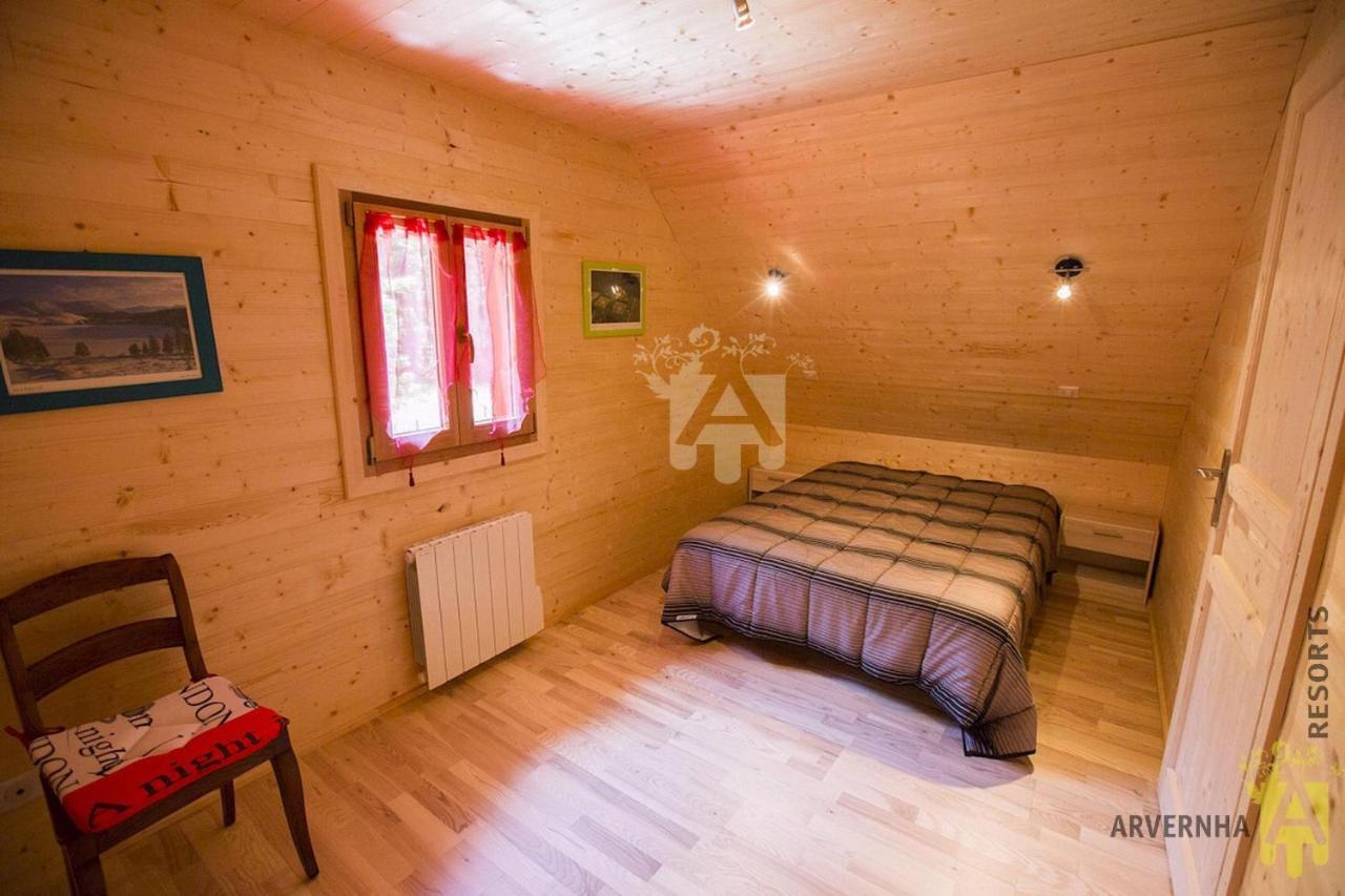 Chalet Des Noisettes Murol Zewnętrze zdjęcie